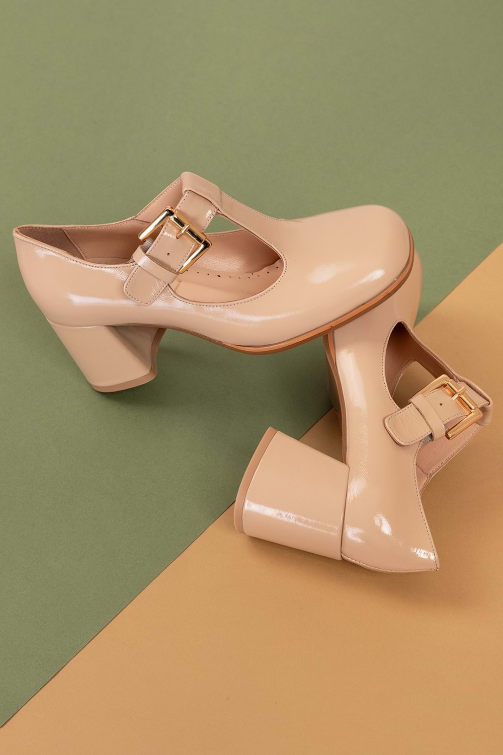 Gondol Kadın Hakiki Deri Yuvarlak Küt Burun Şık Topuklu Ayakkabı mnz.24524 - Bej Rugan - 39