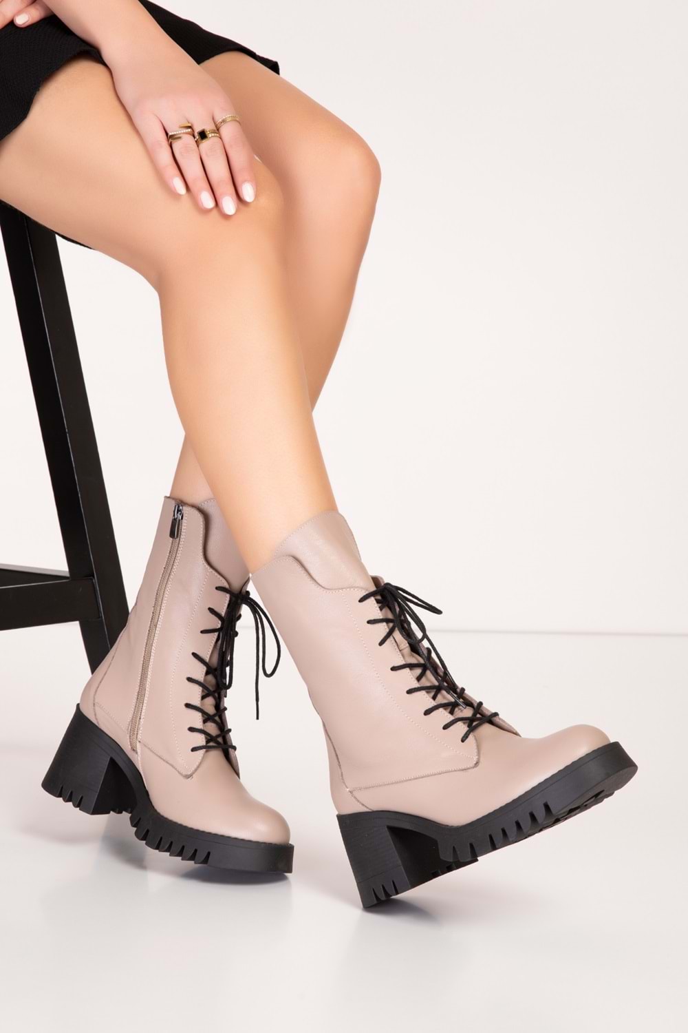 Gondol Hakiki Deri Kalın Topuklu Kauçuk Taban Şık Bot bel.1554 - Vizon - 38