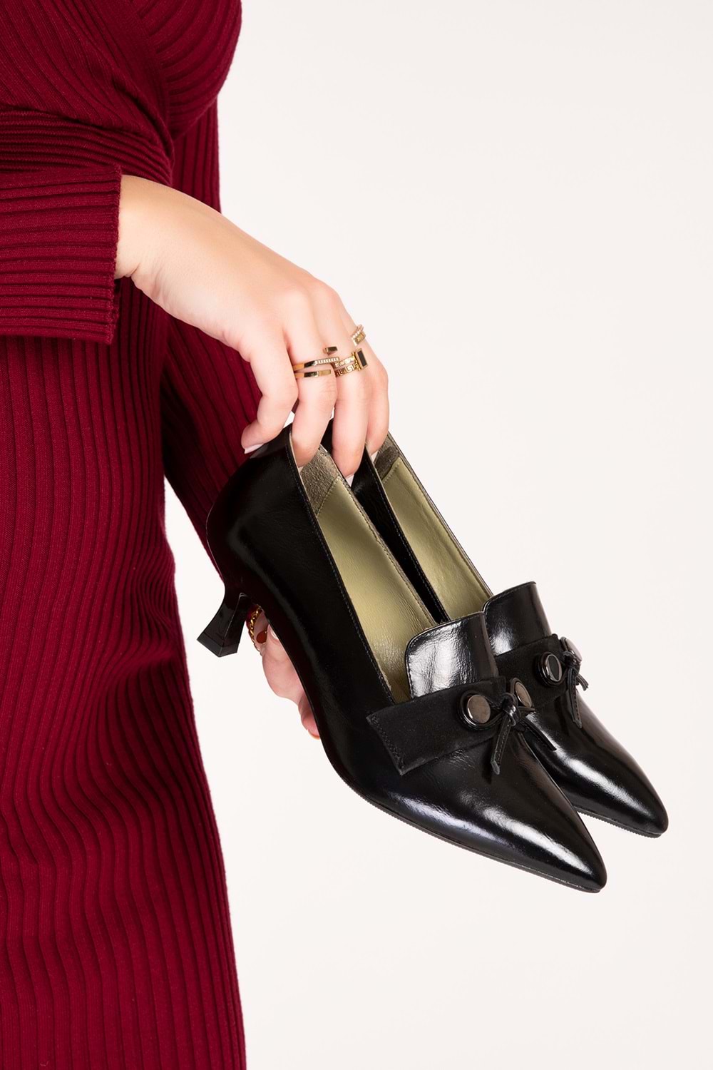 Gondol Hakiki Deri Şık Stiletto Kısa Topuklu Ayakkabı bel.202 - siyah rugan - 36