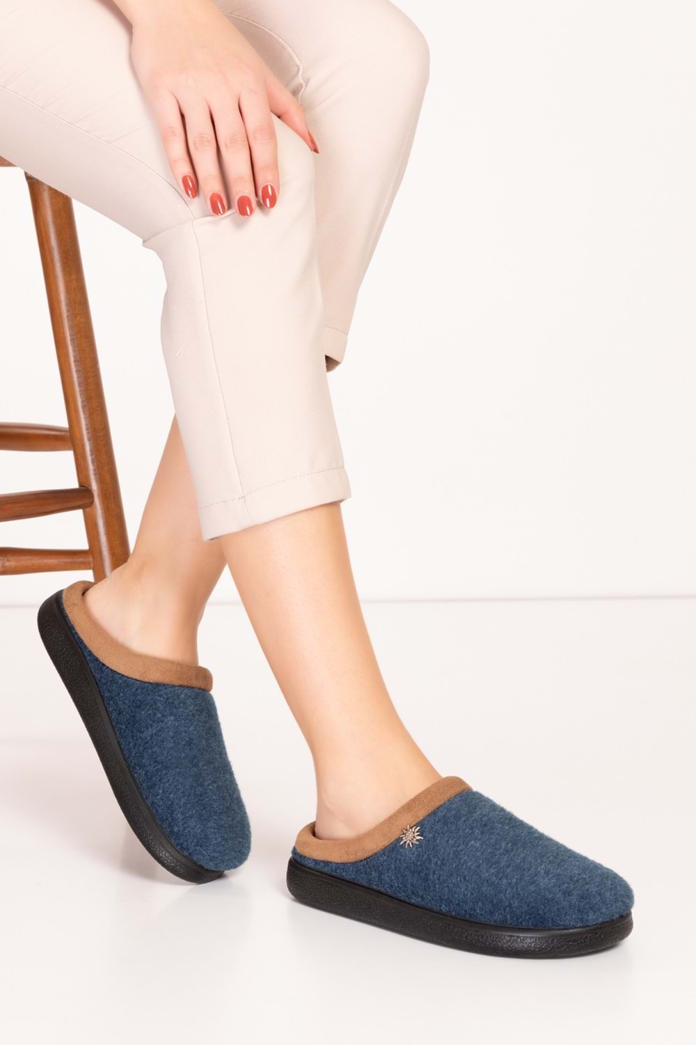 GONDOL İÇİ KÜRKLÜ RAHAT VE HAFİF EV TERLİĞİ EV.216 - Lacivert - 38