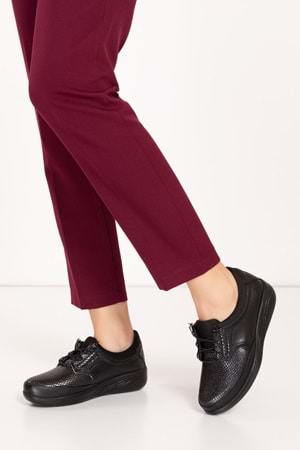 Gondol Comfort Bolle Ortopedik Deri Strech Ayakkabı at.4206 - Siyah Yılan - 36