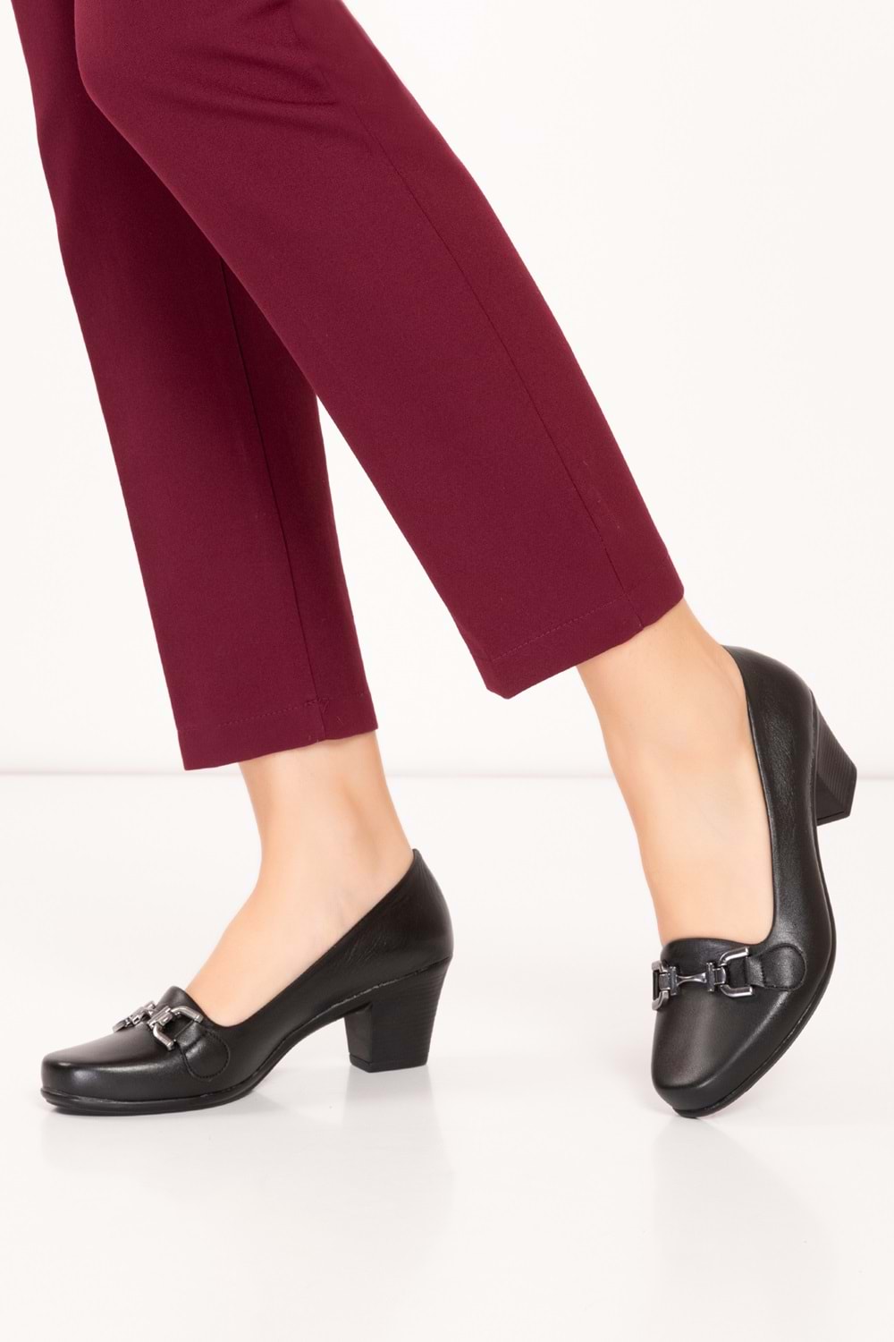 Gondol Hakiki Deri Rahat Klasik Topuklu Ayakkabı vdt.74 - Siyah - 39