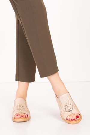 Gondol Kadın Hakiki Deri Günlük Rahat Sandalet anl.3260 - Bej - 39