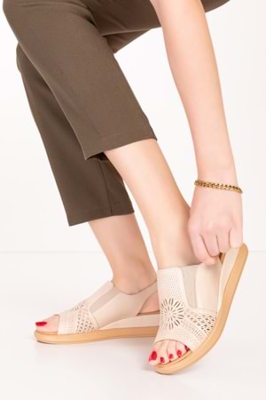 Gondol Kadın Hakiki Deri Günlük Rahat Sandalet anl.3260 - Bej - 39