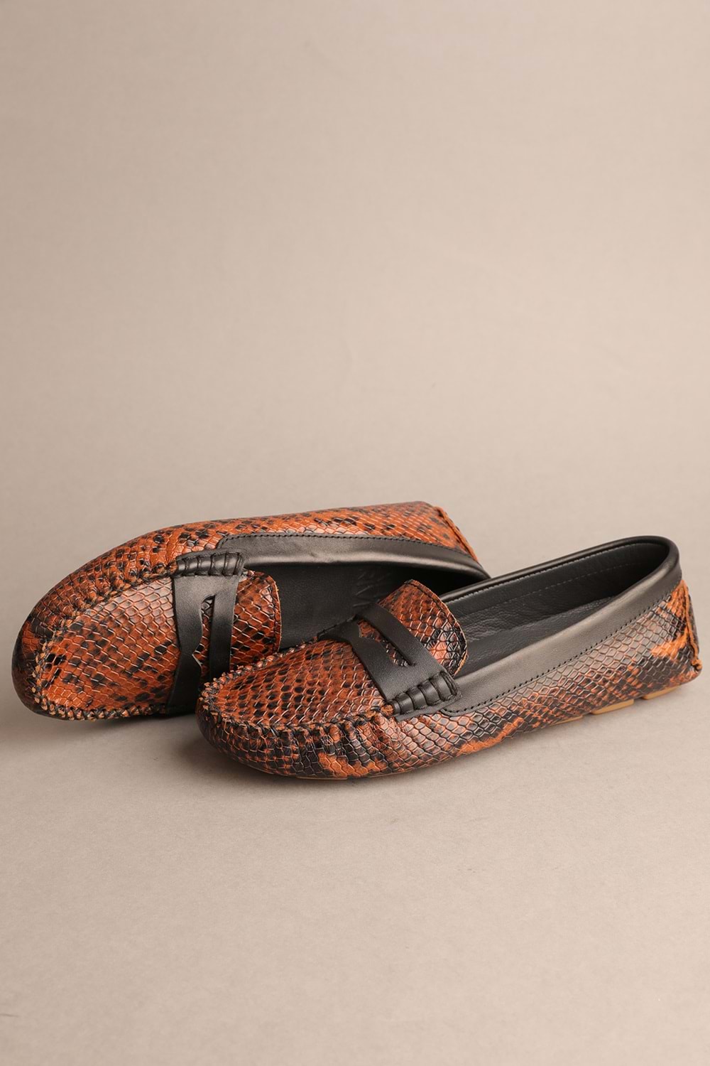 Gondol Kadın Hakiki Deri Klasik Loafer Kahve Yılan 37 ttx.708