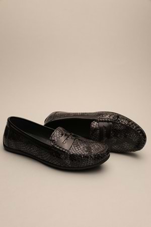 Gondol Kadın Hakiki Deri Klasik Loafer Siyah Yılan 37 ttx.790