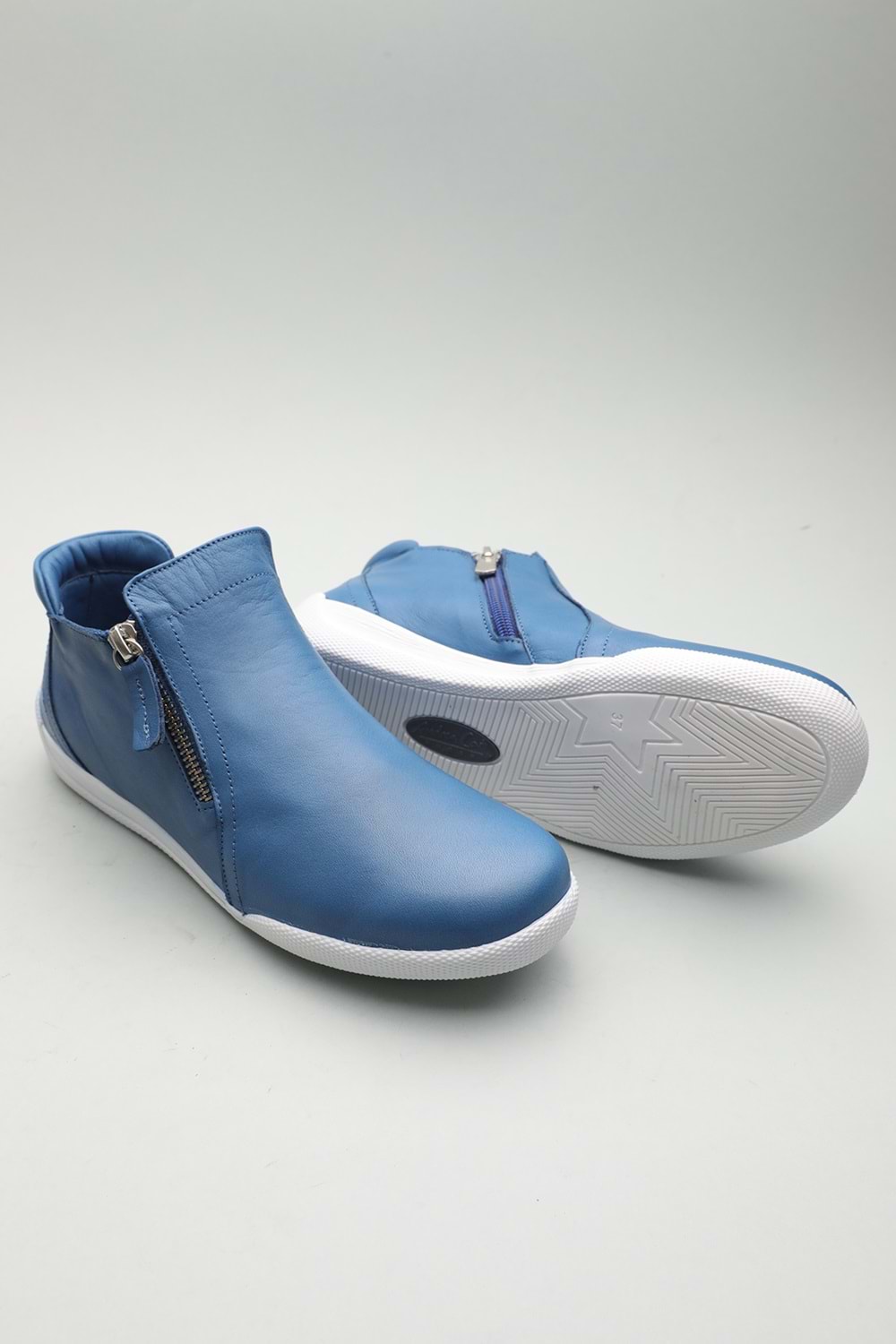 Gondol Hakiki Deri Günlük Hafif Yumuşak Spor Bot zx.1130 - Mavi - 37
