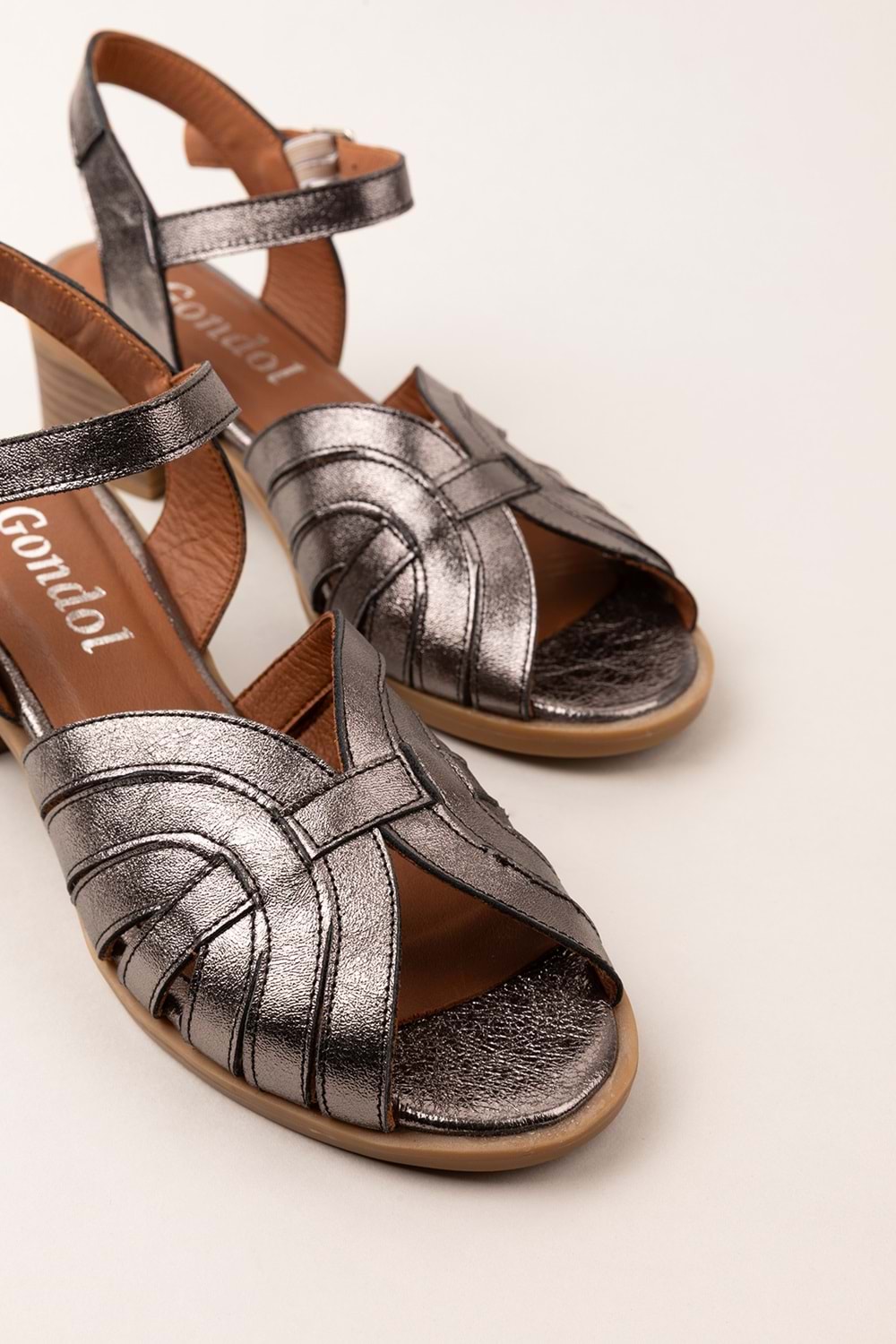 Gondol Kadın Hakiki Deri Orta Topuklu Günlük Şık Sandalet anl.3363 - Antrasit - 39