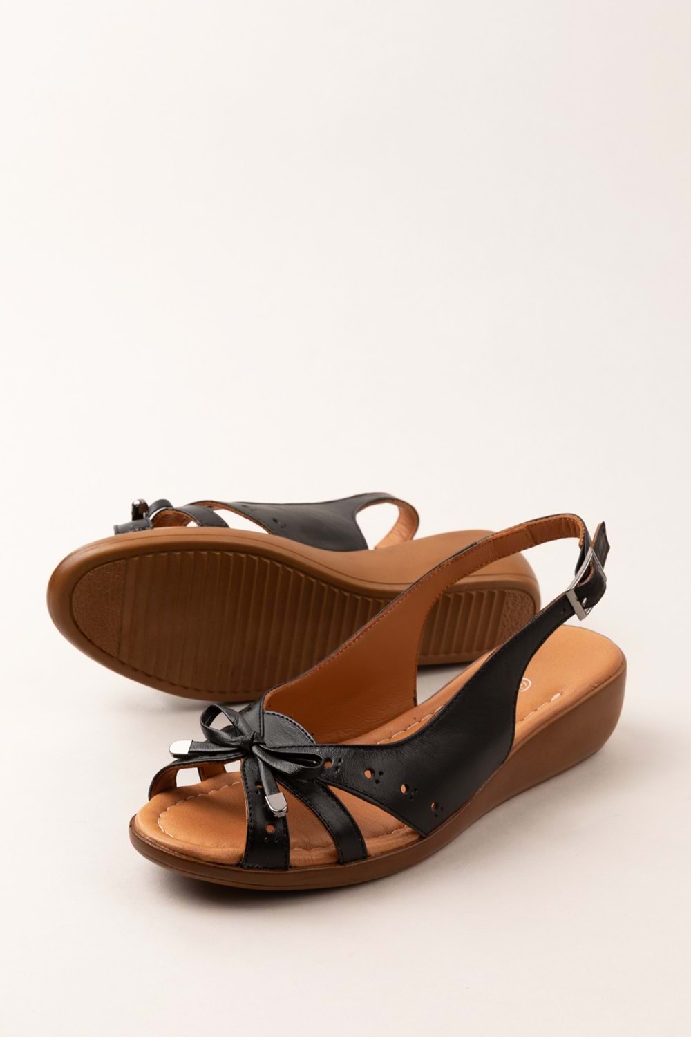 Gondol Hakiki Deri Dolgu Topuklu Rahat Anne Sandalet mlk.5829 - Siyah - 36