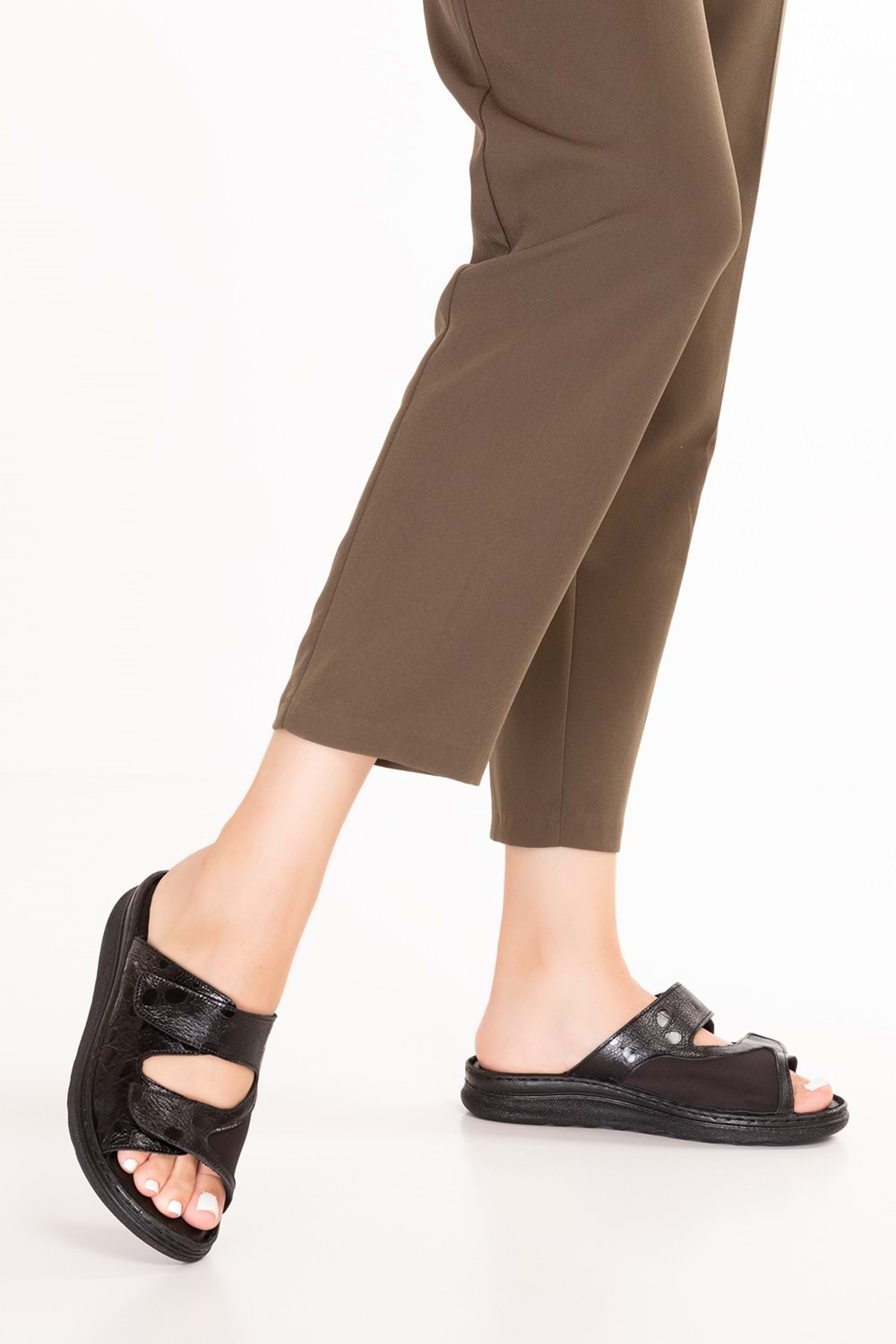 Gondol Hakiki Deri Kemik Çıkıntısına Özel Rahat Terlik irm.173 - Siyah - 38