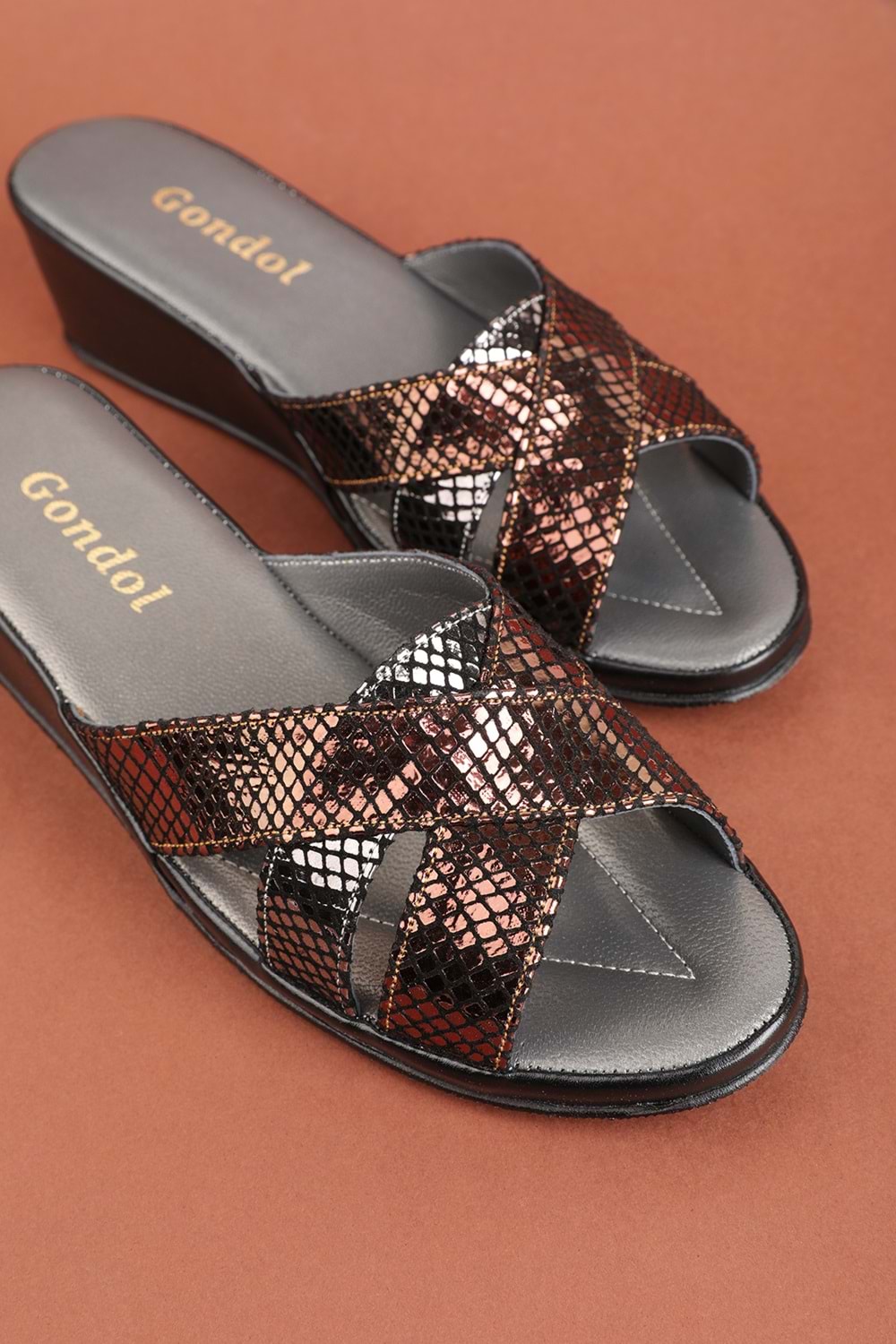 Gondol Hakiki Deri Şık Atom Ev Terliği Blc.33 - Bronz - 39