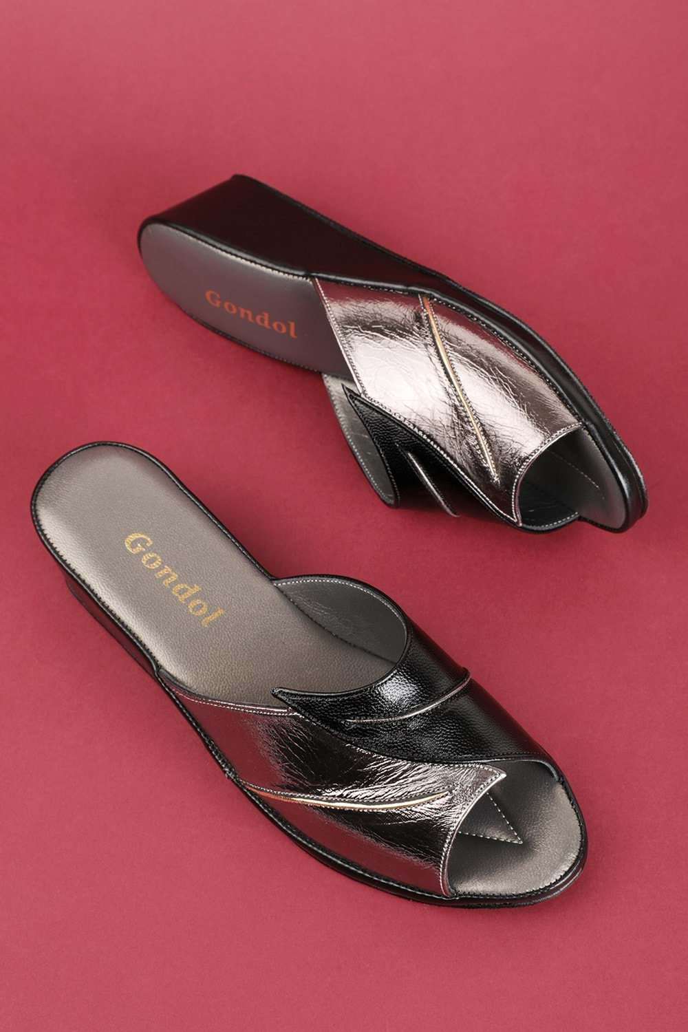 Gondol Hakiki Deri Şık Atom Ev Terliği Blc.17 - Siyah-Platin - 41