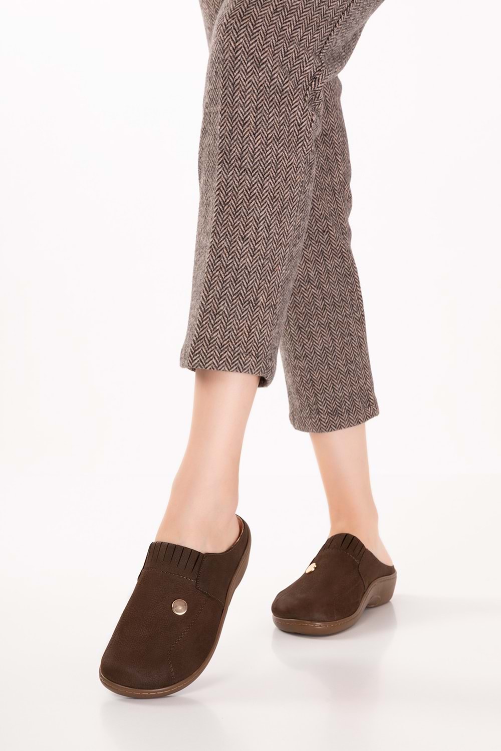 Gondol Kadın Hakiki Deri Özel Tabanı Çıkabilen Sabo Ev ve Dışarı Terlik yprk.281 - Kahve Nubuk - 38