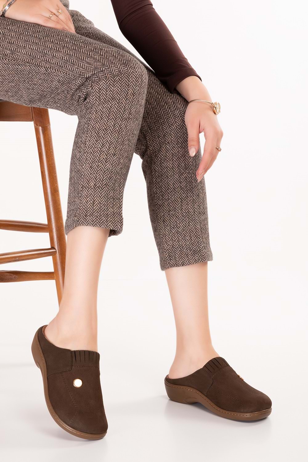 Gondol Kadın Hakiki Deri Özel Tabanı Çıkabilen Sabo Ev ve Dışarı Terlik yprk.281 - Kahve Nubuk - 38