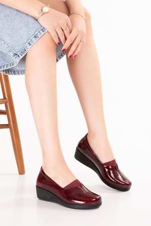 Gondol Kadın Hakiki Deri Dolgu Topuk Rahat Şık Anne Ayakkabısı vdt.2607 - Bordo Petek - 35