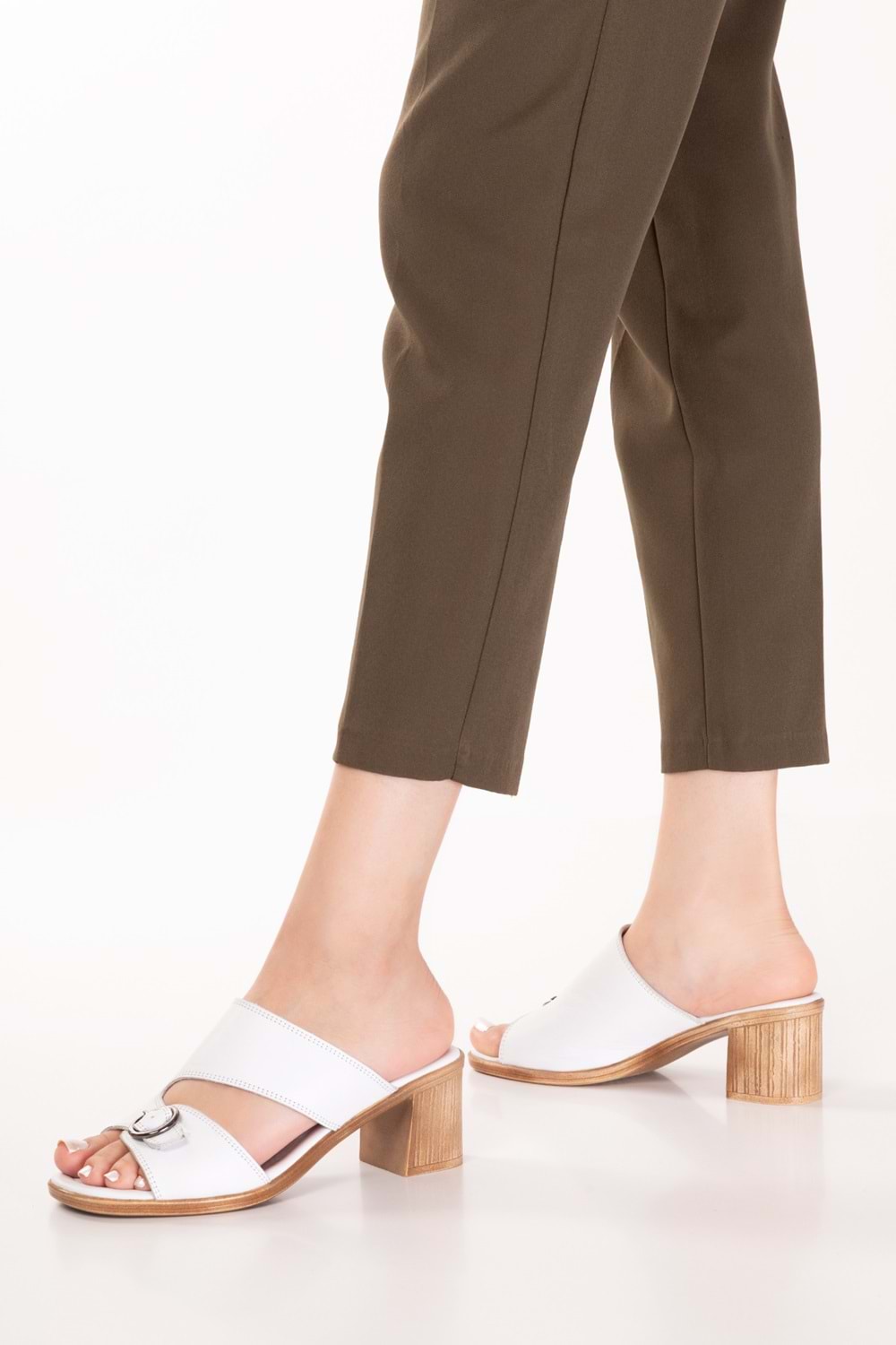 Gondol Hakiki Deri Topuklu Klasik Günlük Sandalet ez.2222rc - Beyaz - 38