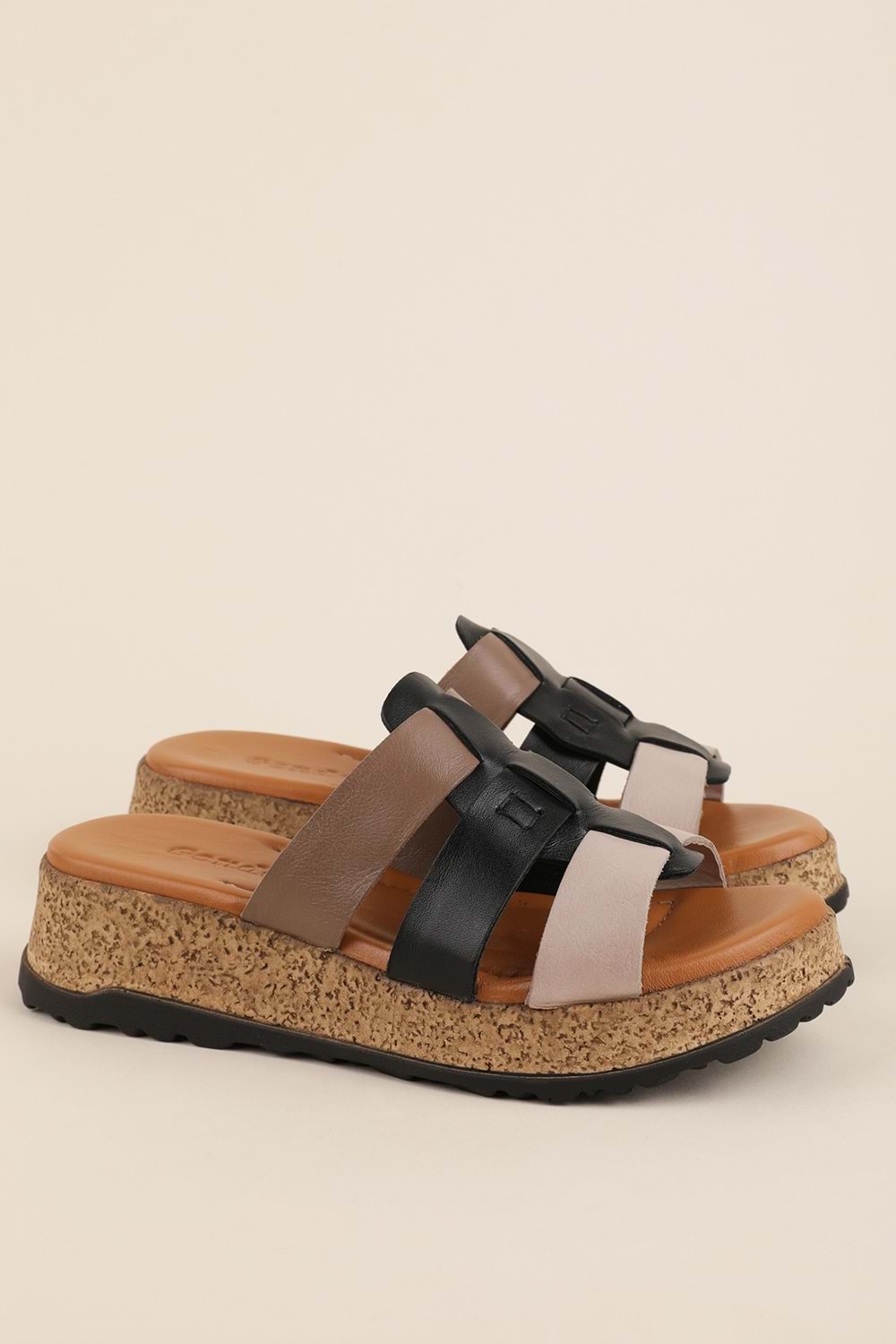 Gondol Kadın Hakiki Deri Kalın Tabanlı Günlük Terlik iz.5706 - Siyah - 37