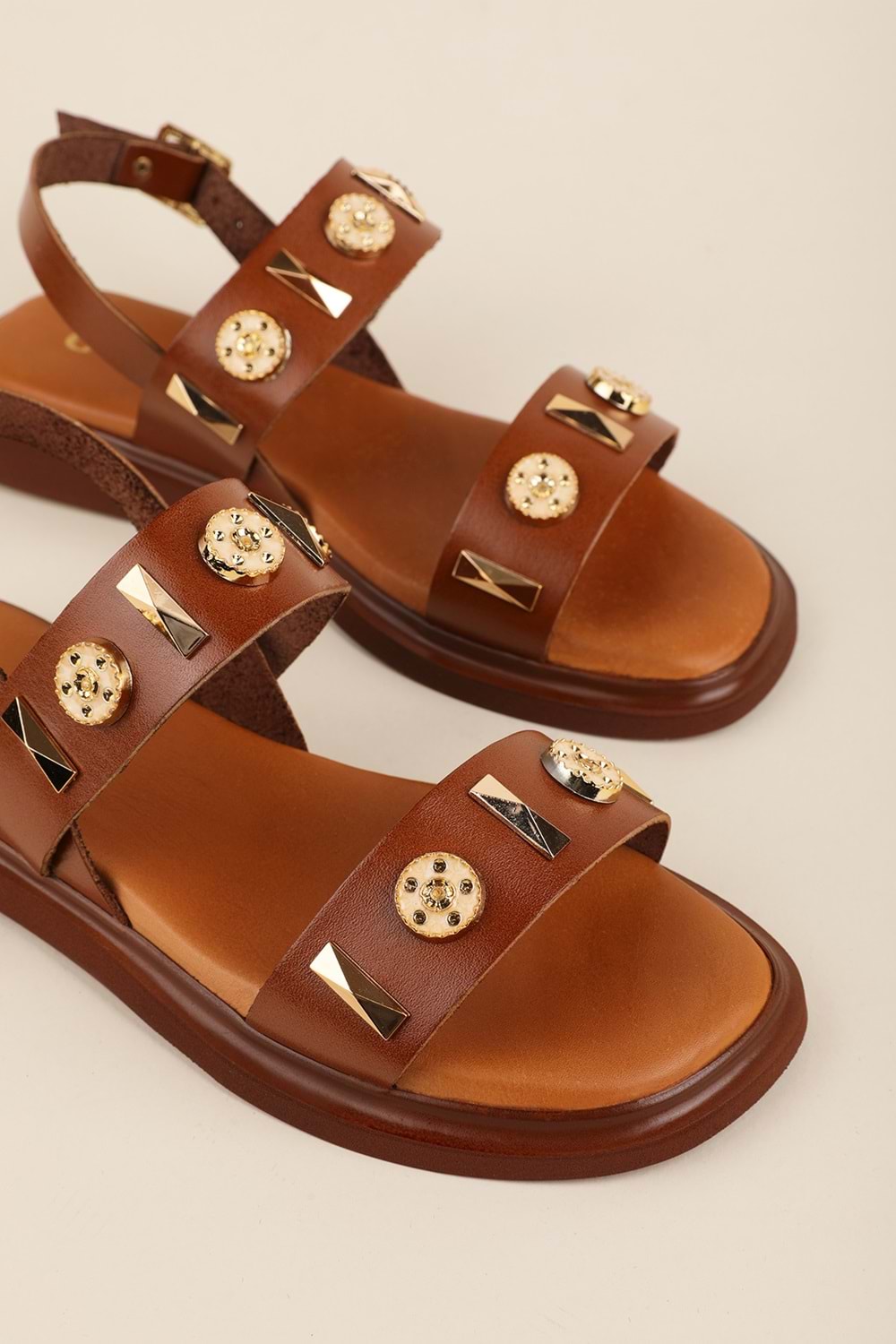 Gondol Hakiki Deri Vaketa Tarzı Günlük Sandalet crm.252 - Taba - 38