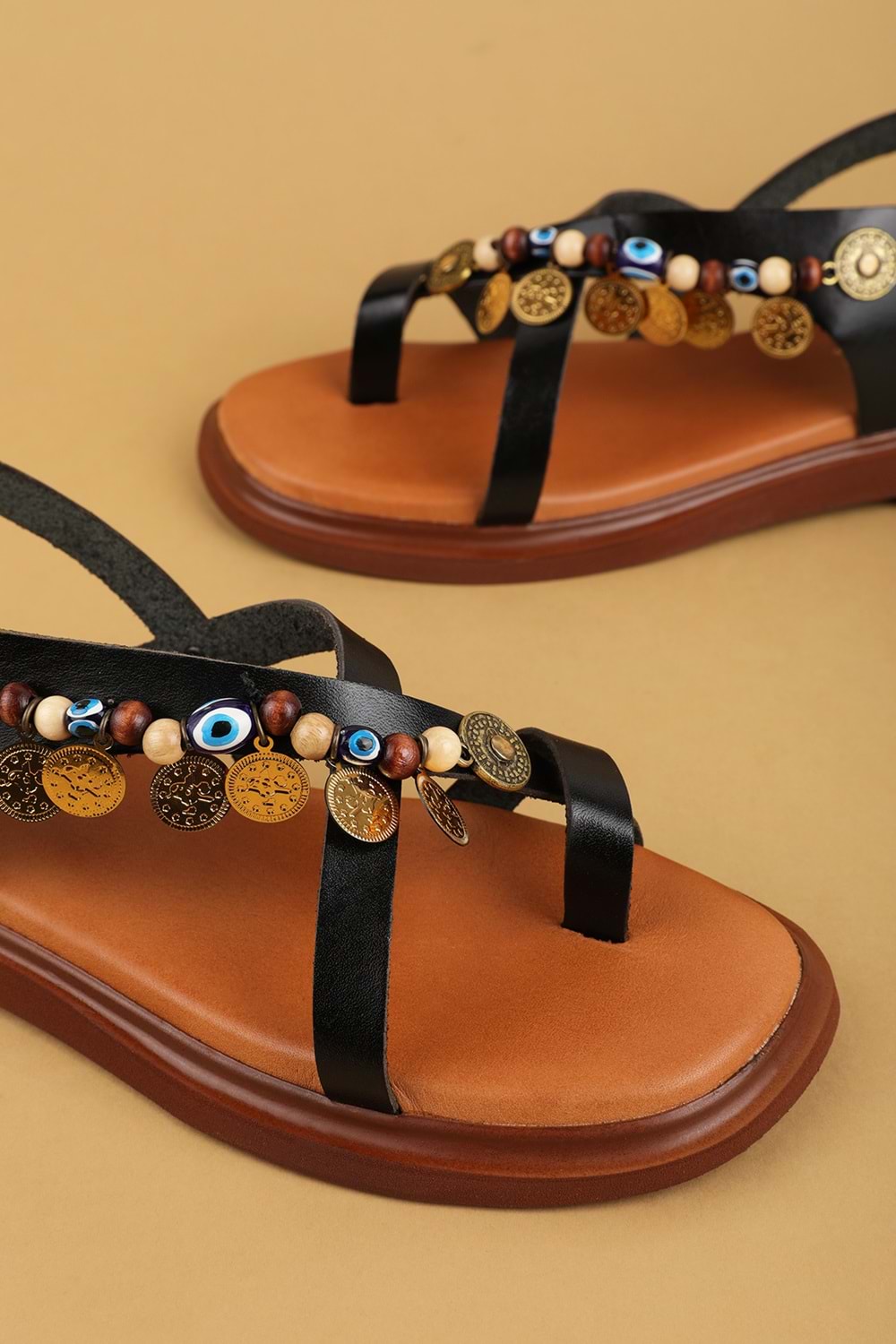 Gondol Hakiki Deri Vaketa Parmak Arası Süslü Sandalet crm.305 - Siyah - 38