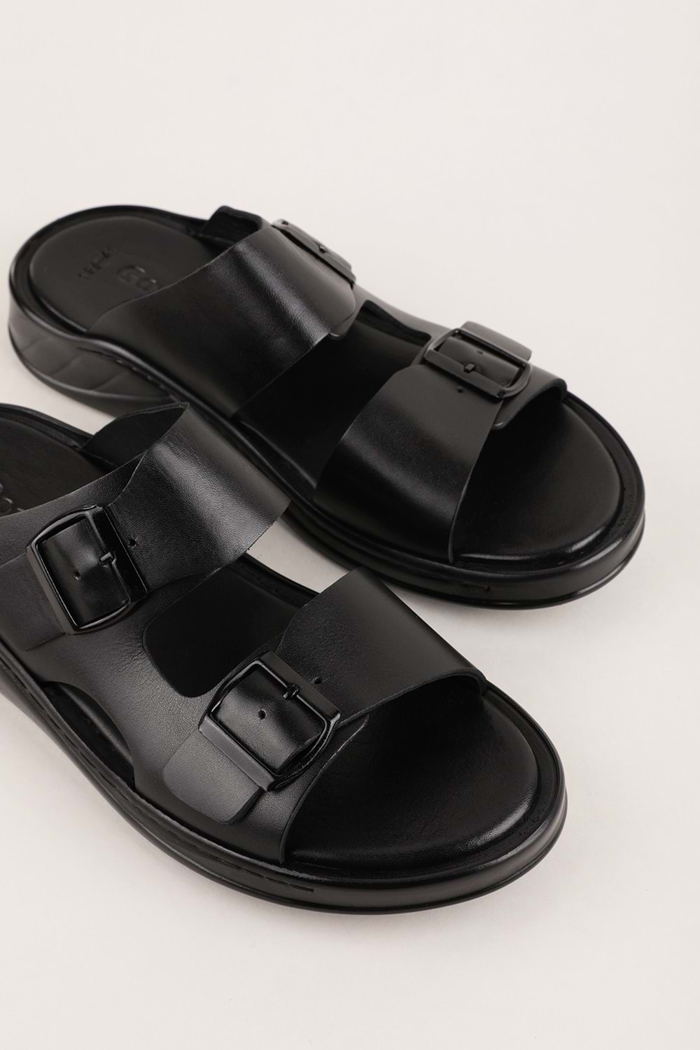 Gondol Erkek Hakiki Deri Günlük Rahat Taban Terlik hkm.186 - Siyah - 41