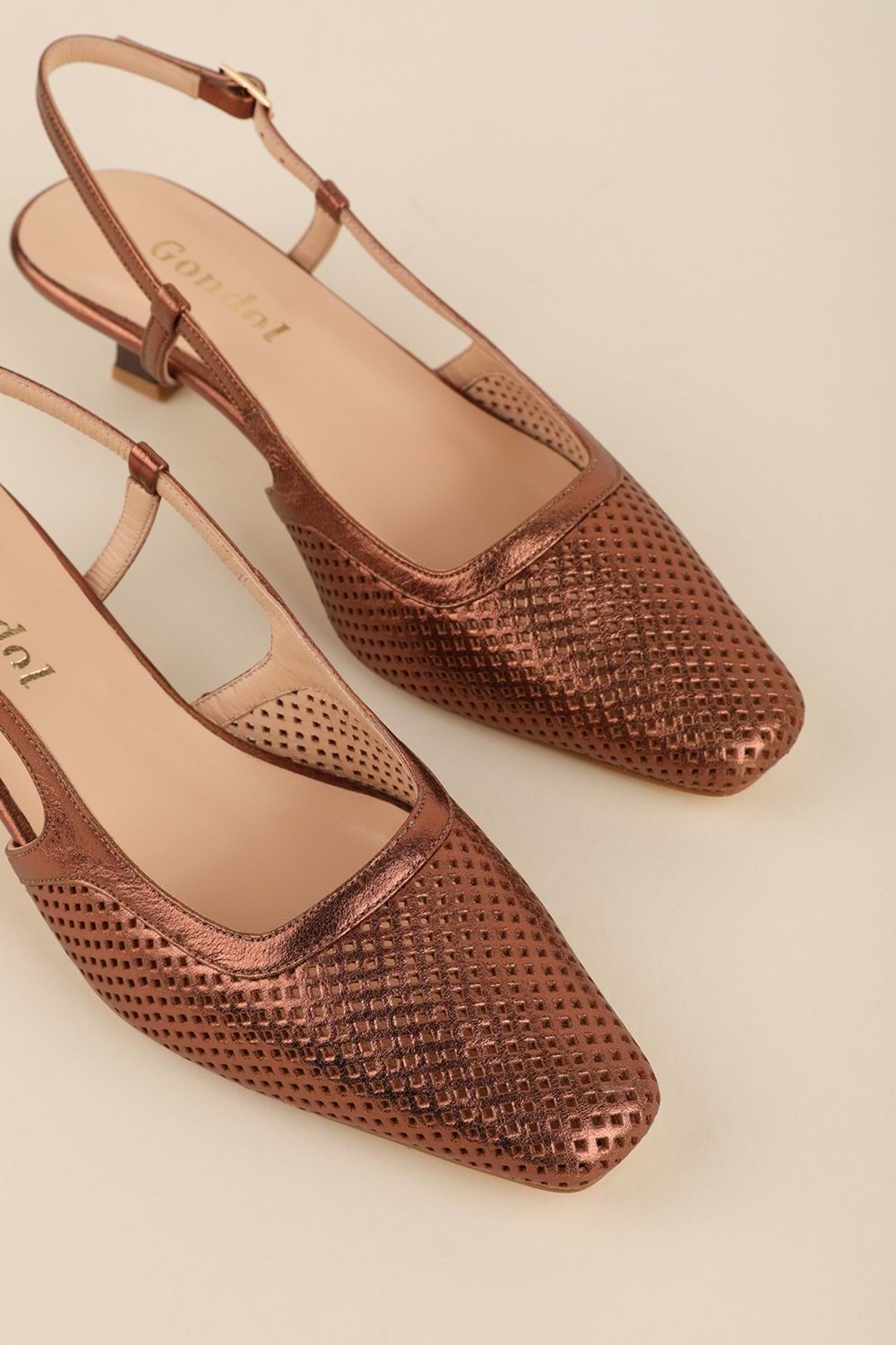 Gondol Kadın Hakiki Deri İnce Stiletto Topuklu Ayakkabı brgl.6136 - Bakır - 37