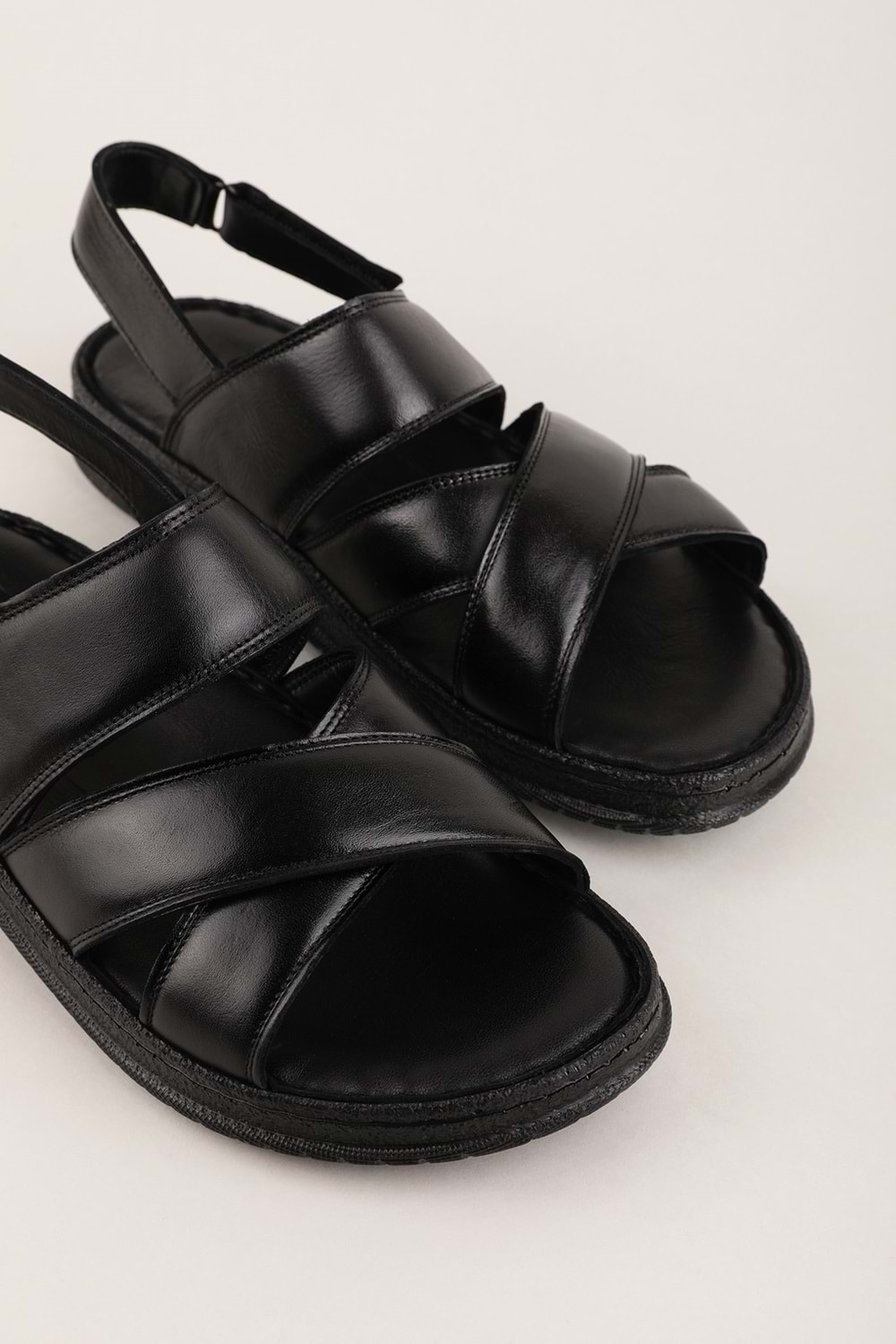 Gondol Erkek Hakiki Deri Günlük Rahat Taban Sandalet hkm.27 - Siyah - 41