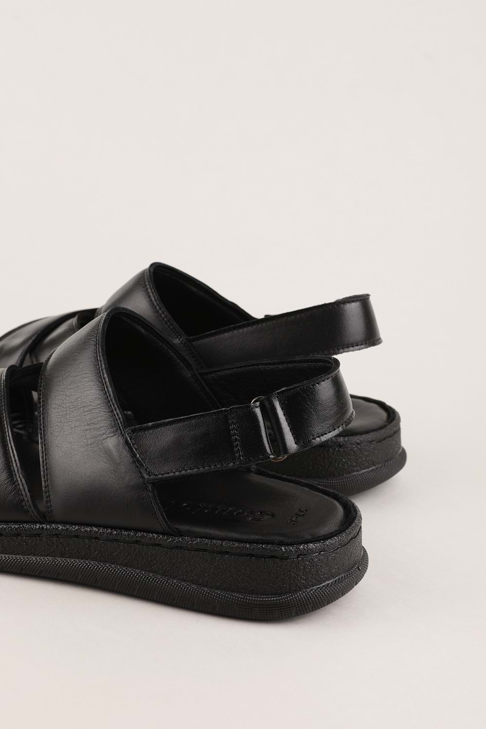 Gondol Erkek Hakiki Deri Günlük Rahat Taban Sandalet hkm.27 - Siyah - 42