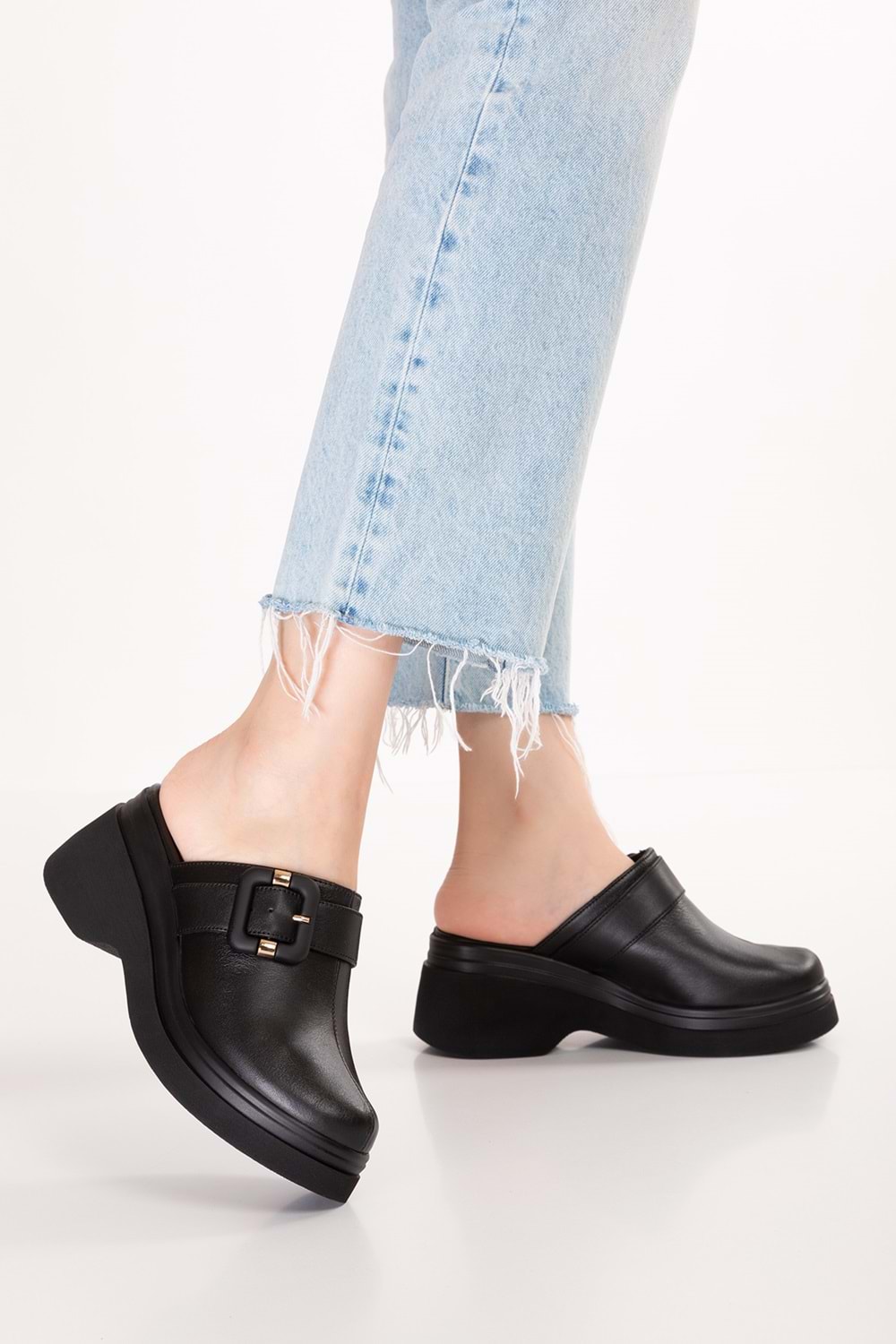 Gondol Hakiki Deri Platform Taban Sabo Terlik pkr.64030 - Siyah - 37