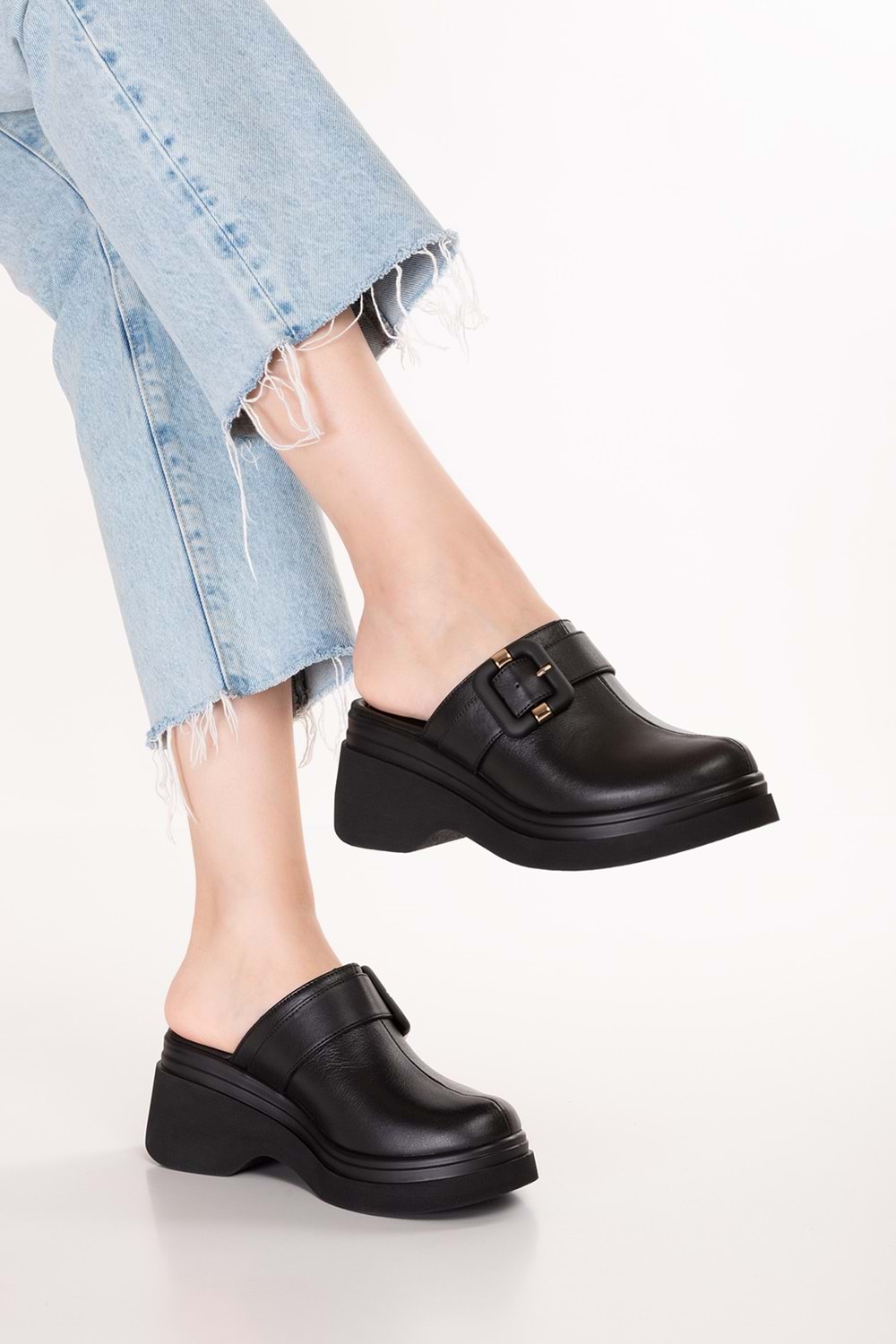 Gondol Hakiki Deri Platform Taban Sabo Terlik pkr.64030 - Siyah - 37