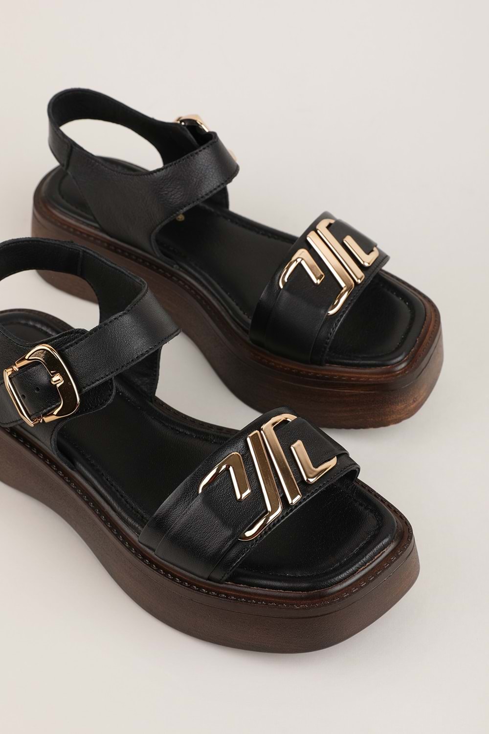 Gondol Hakiki Deri Platform Taban Sandalet pkr.2401 - Siyah - 38