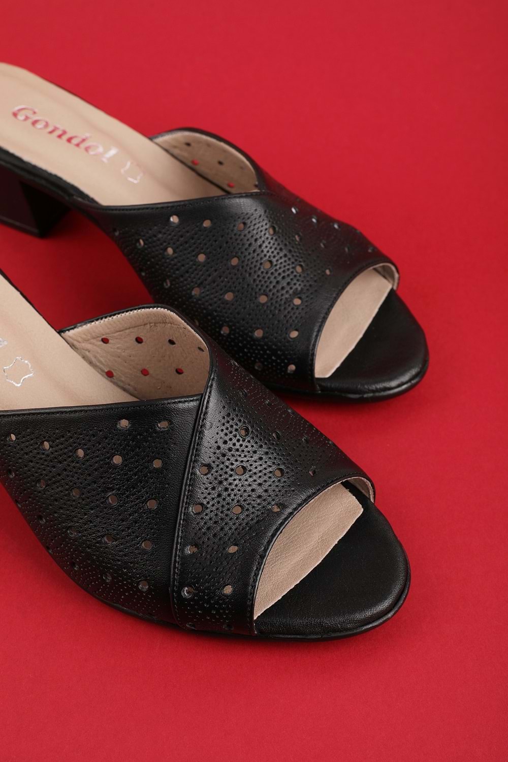 Gondol Kadın Hakiki Deri Topuklu Terlik vdt.222 - Siyah - 40