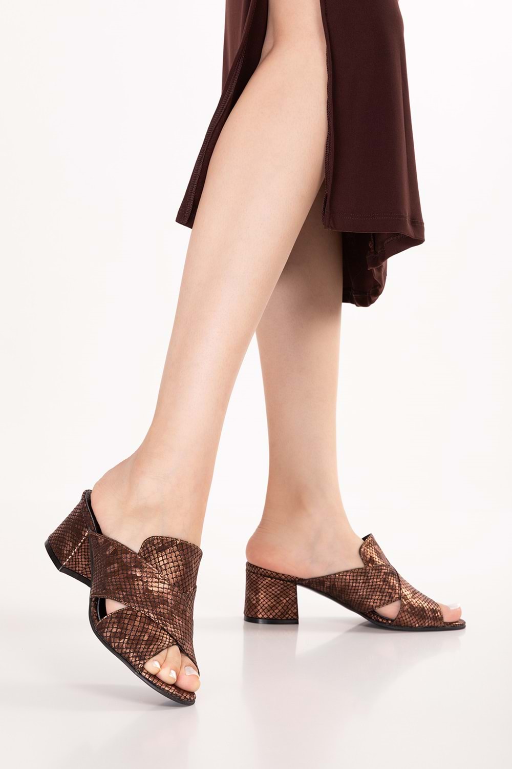 Gondol Kadın Hakiki Deri Orta Bot Topuklu Terlik şhn.1198 - Bakır - 37