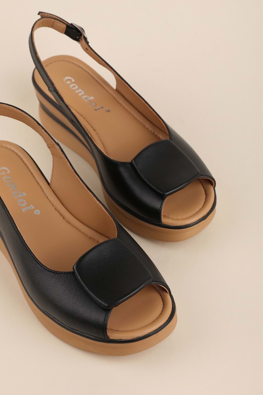 Gondol Hakiki Deri Platform Taban Sandalet pkr.1802 - Siyah - 39