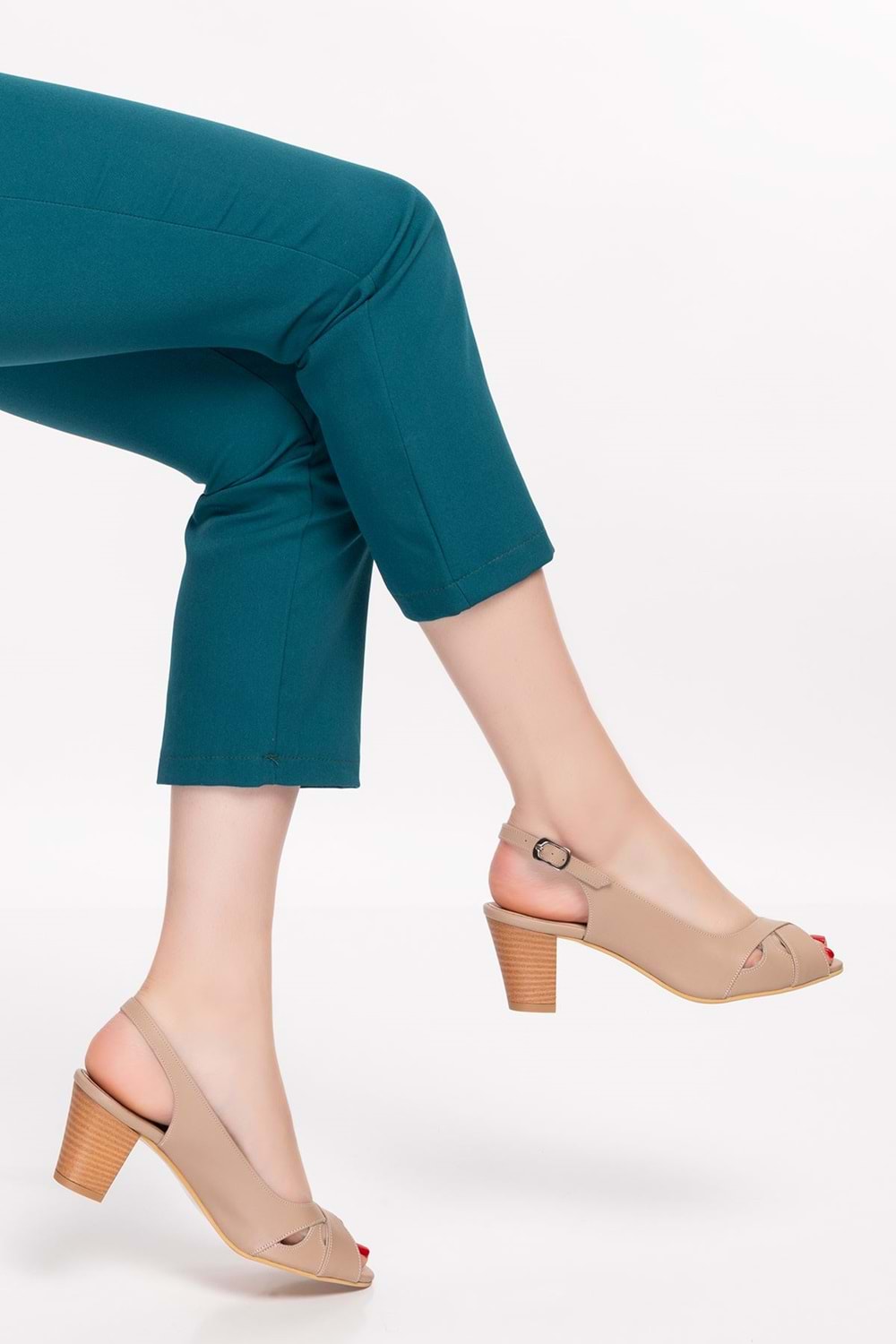 Gondol Kadın Hakiki Deri Klasik Topuklu Ayakkabı şhn.0027 - Vizon - 40